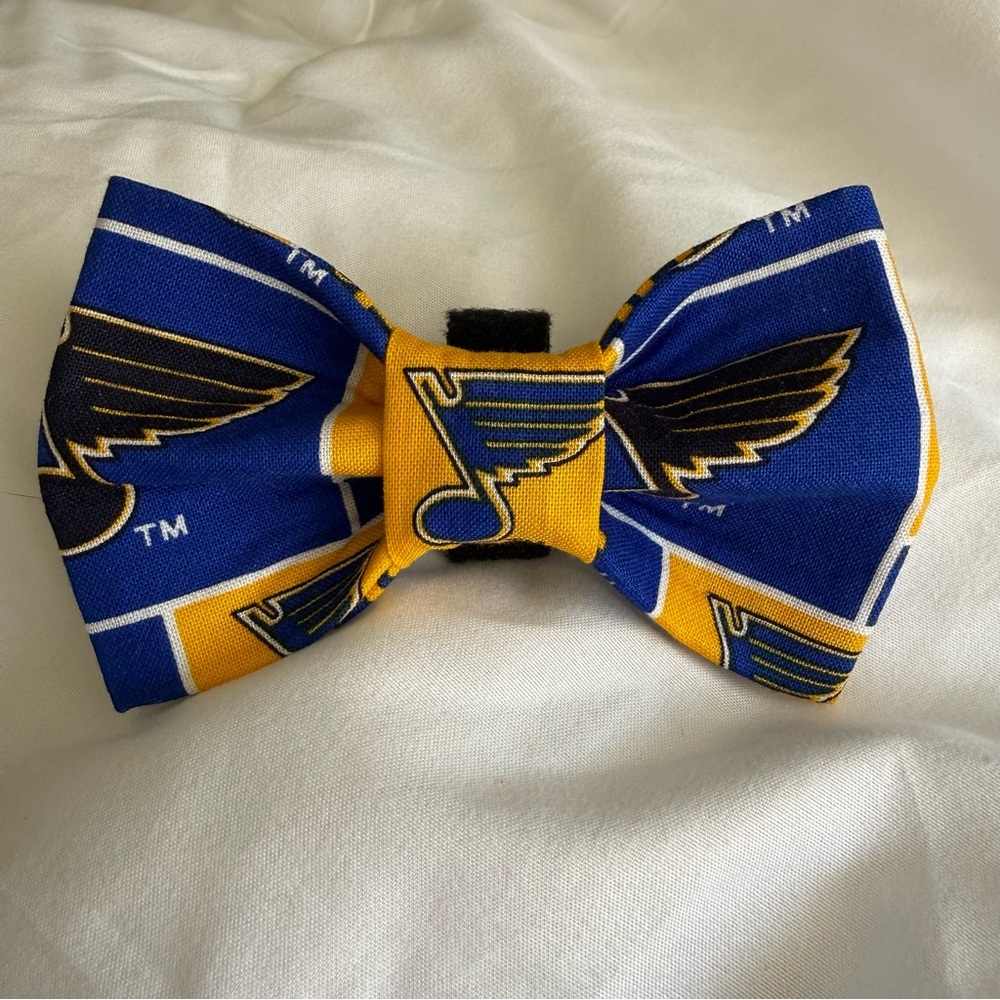 St. Louis Blues pet bow tie